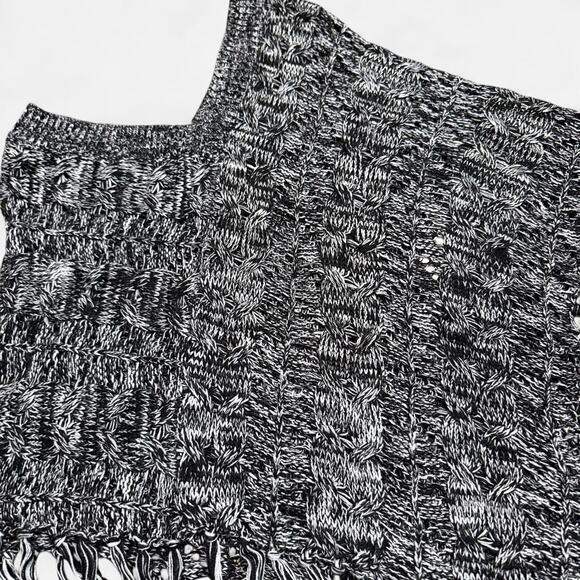 NWT John Paul Richard Black & White Crochet Knit Tassel Fringe Sweater Poncho OS - Picture 7 of 8